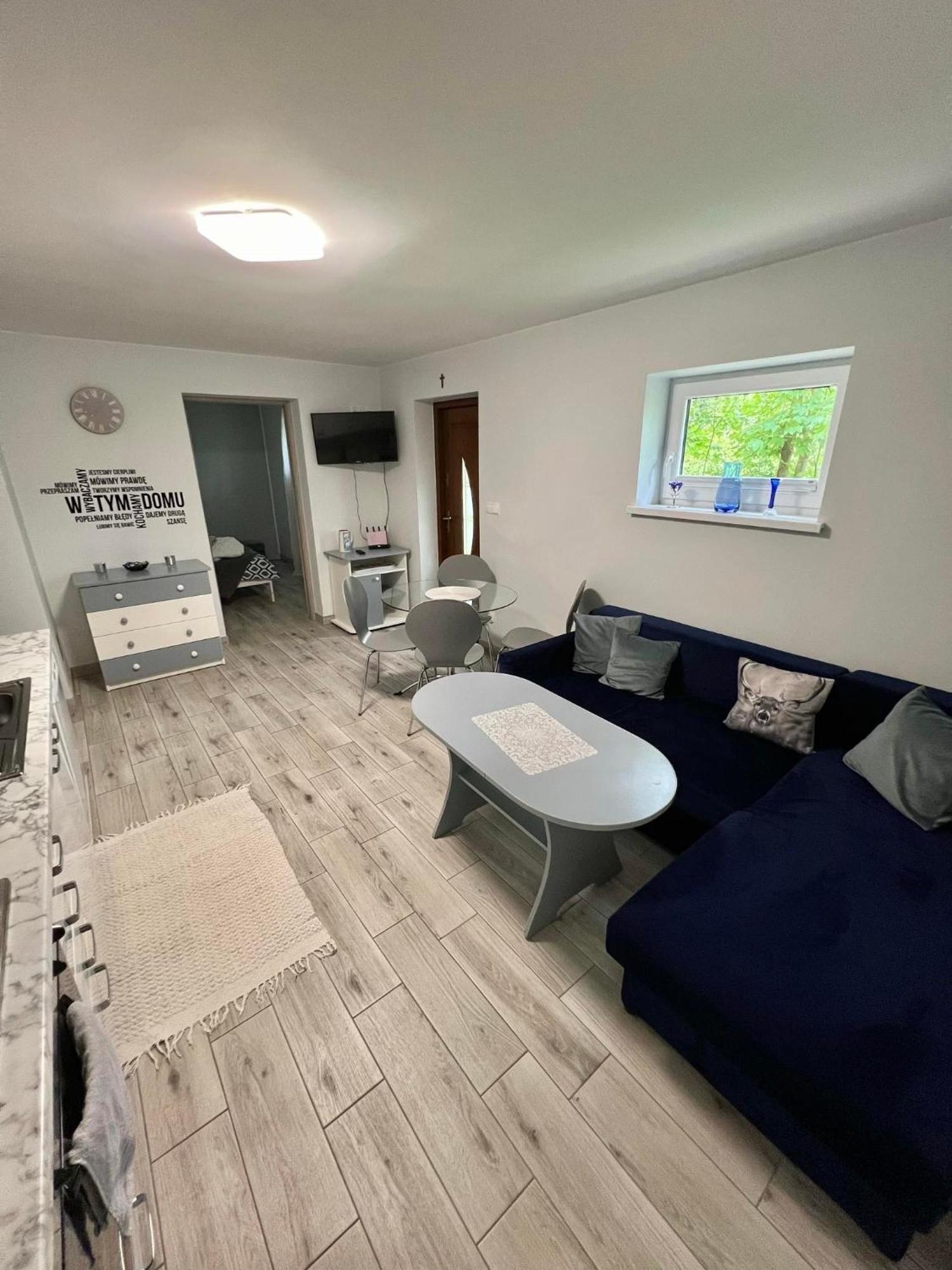 Apartament Guziczek โนวือตาร์ก ภายนอก รูปภาพ